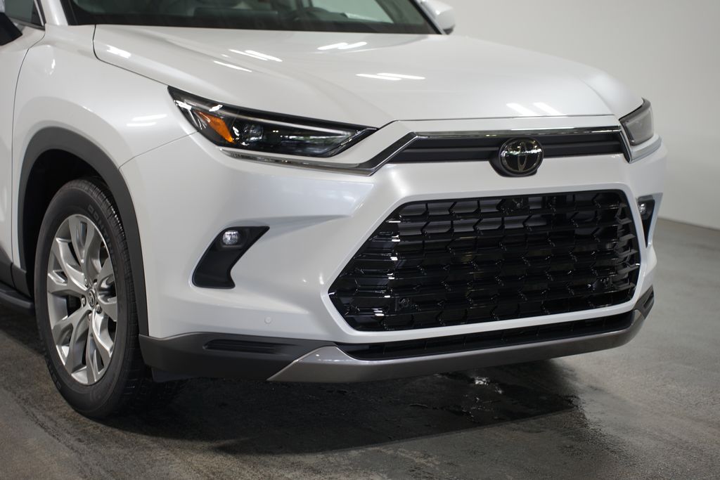 2025 Toyota Grand Highlander Limited 4