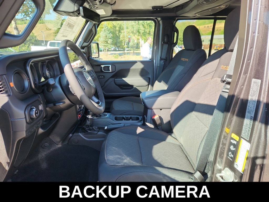 2025 Jeep Gladiator Mojave - Photo 11