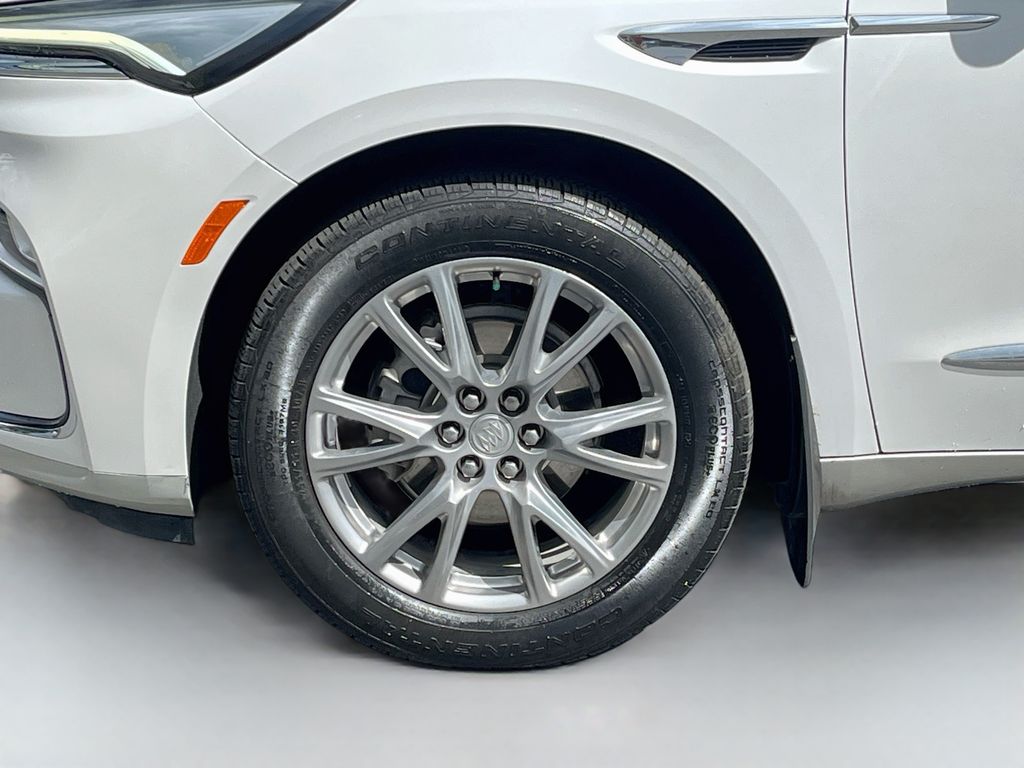 Used 2022 White Buick Premium Group image 33