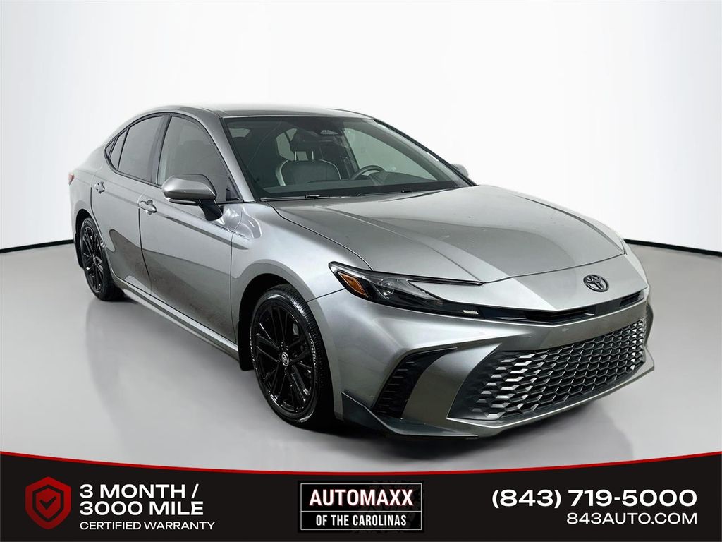 2026 Toyota Camry SE FWD