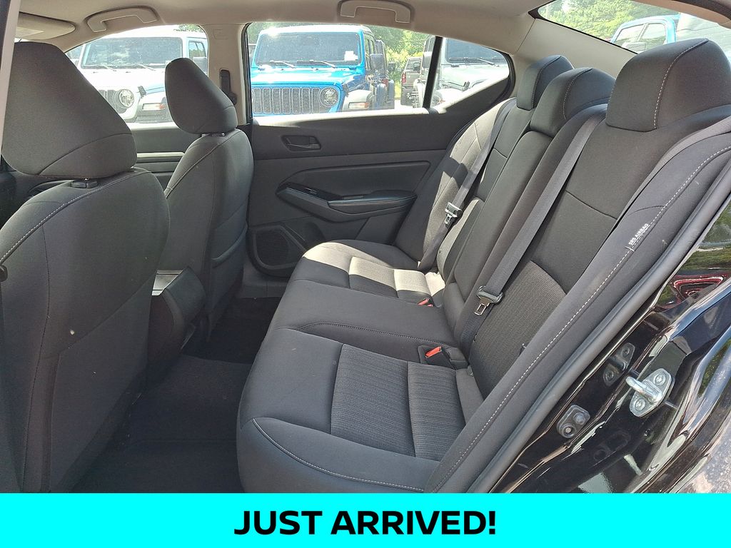 Used 2023 Nissan Altima Sedan