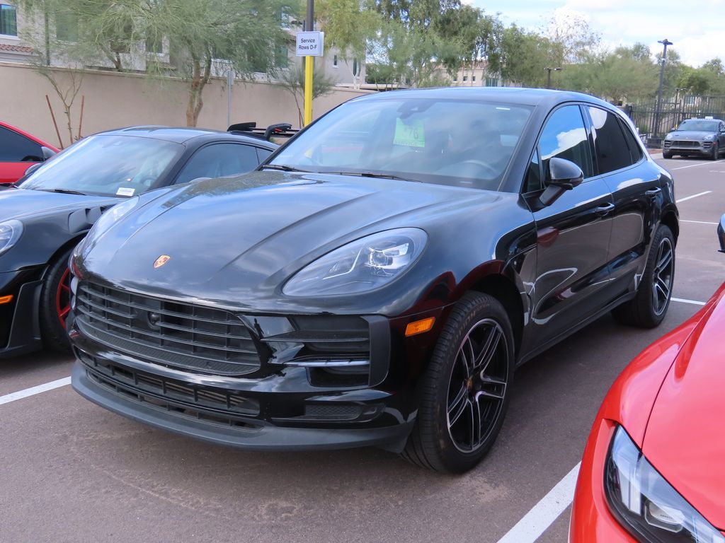 Thumbnail: 2020 Porsche Macan - 2