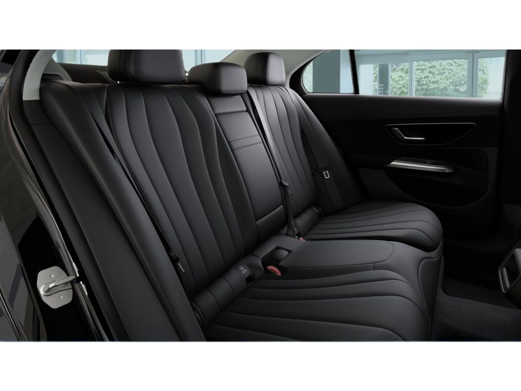 Thumbnail: 2026 Mercedes-Benz E-Class - 5