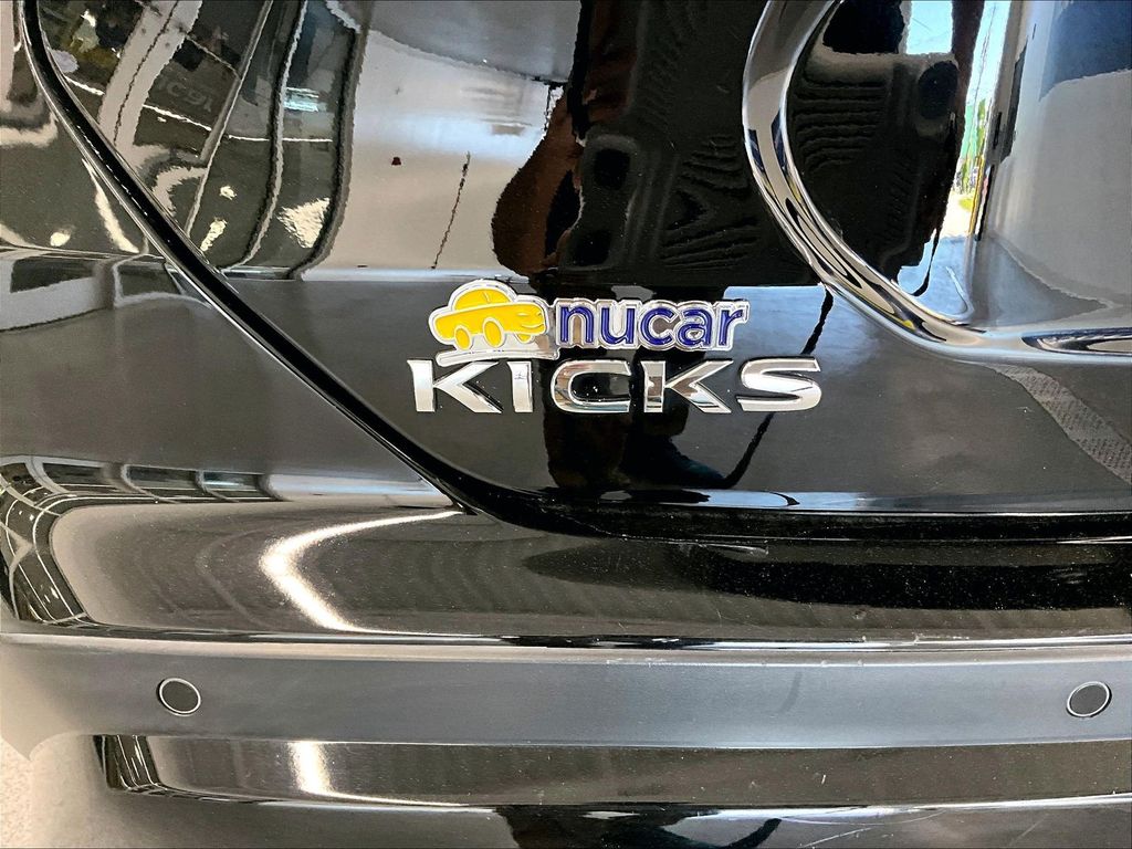 2022 Nissan Kicks — photo 27