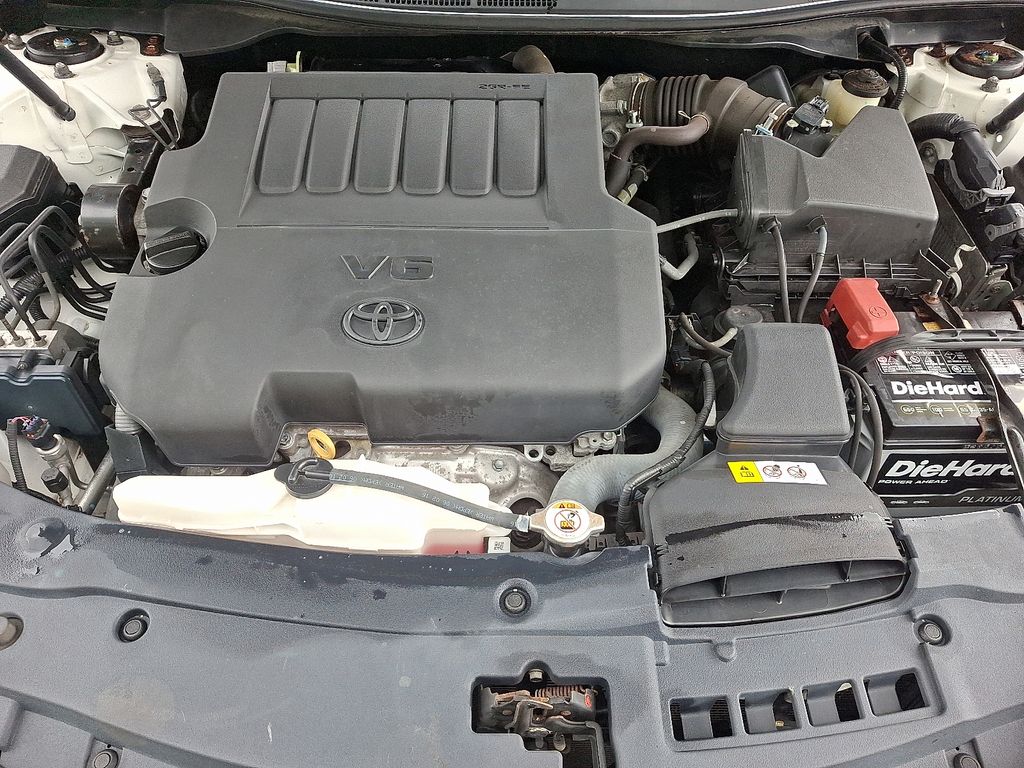2017 Toyota Camry XLE 30
