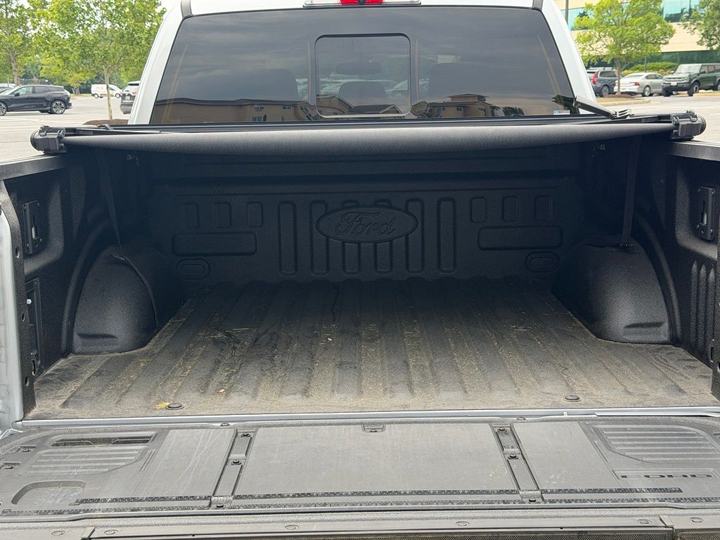 2023 Ford F-150 Lightning LARIAT