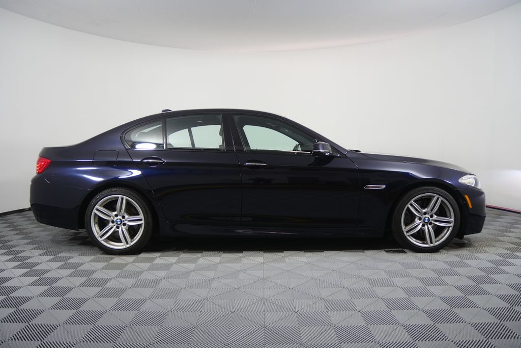 Thumbnail: 2016 BMW 5 Series - 2
