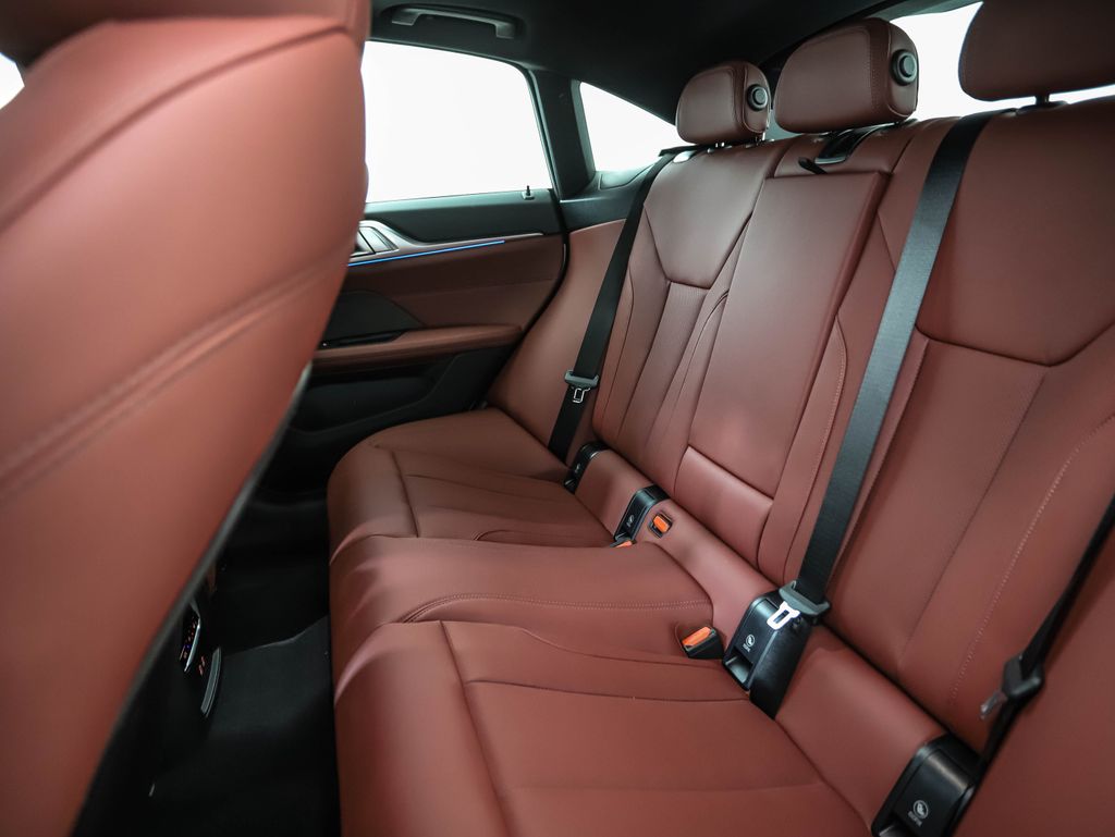 2025 BMW i4 M50 21