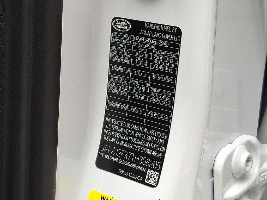 Thumbnail: 2026 Land Rover Range Rover Evoque - 20