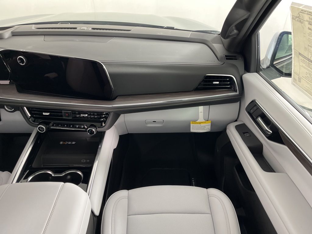 Thumbnail: 2025 Chevrolet Tahoe - 16