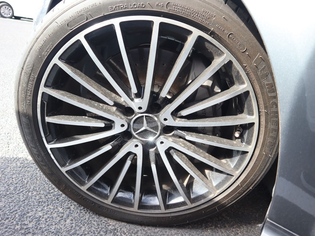 Thumbnail: 2018 Mercedes-Benz E-Class - 15