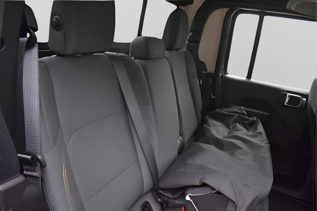 New Car 2025 Jeep Gladiator  Sport S For Sale Under $40,000 In Austin, Texas