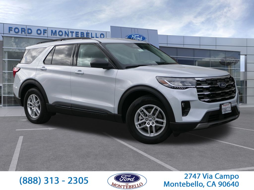 Space White Metallic 2026 Ford Explorer SUV / Crossover Rear-Wheel Drive Automatic