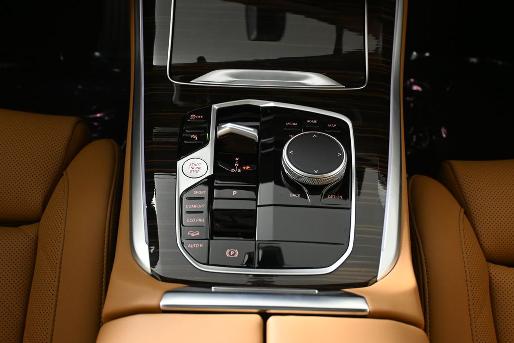 Thumbnail: 2026 BMW X5 - 24