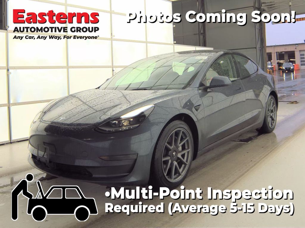 2023 Tesla Model 3 -'s photo