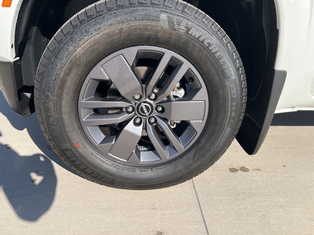 2025 Glacier White Nissan Frontier SV RWD Truck