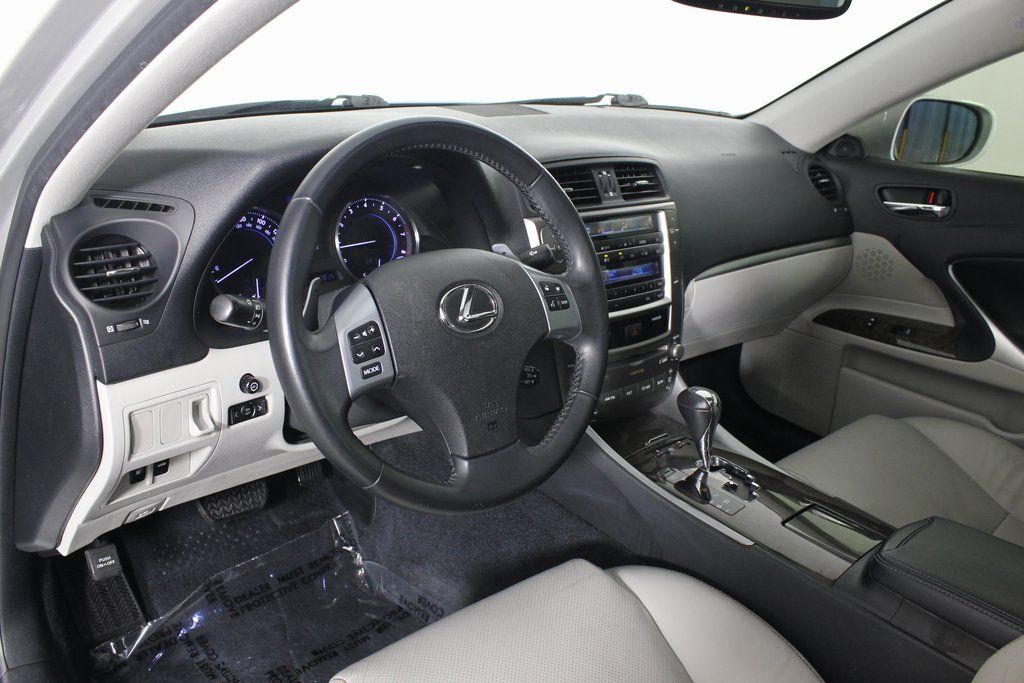 Thumbnail: 2011 Lexus IS - 7