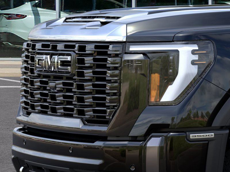 2025 GMC Sierra 3500HD Denali Ultimate 13