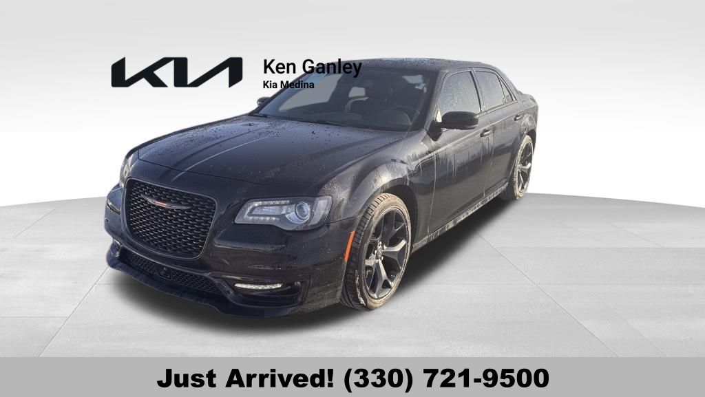 2023 Chrysler 300 S V8 RWD