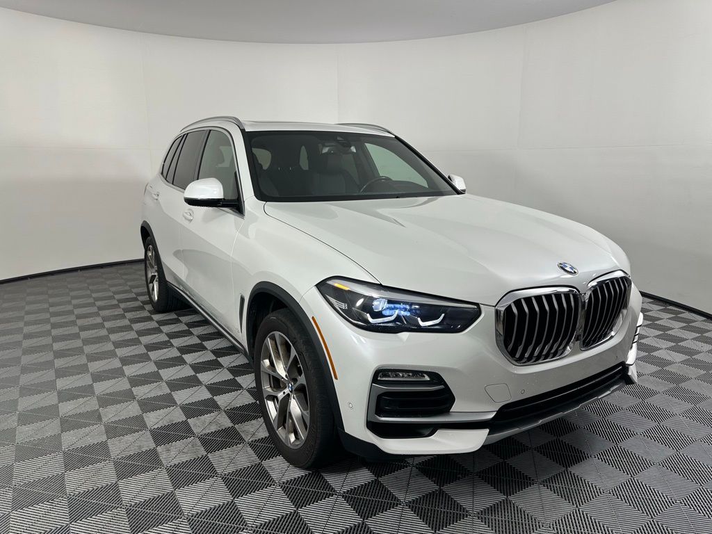 Thumbnail: 2021 BMW X5 - 3
