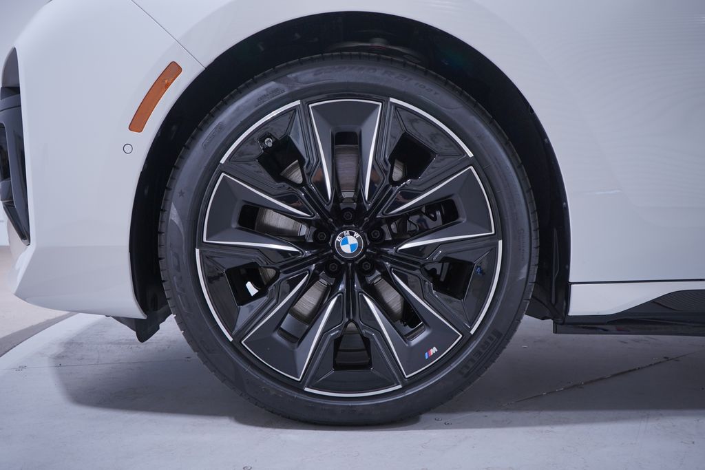 2025 BMW i7 eDrive50 2