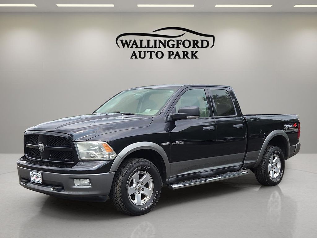 Brilliant Black Crystal Pearlcoat 2010 Dodge RAM 1500 Pickup Truck 5-Speed Automatic