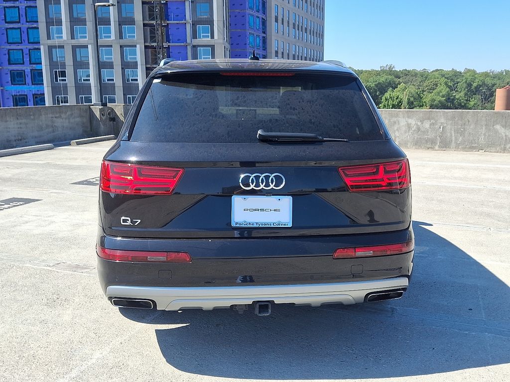 Thumbnail: 2019 Audi Q7 - 9