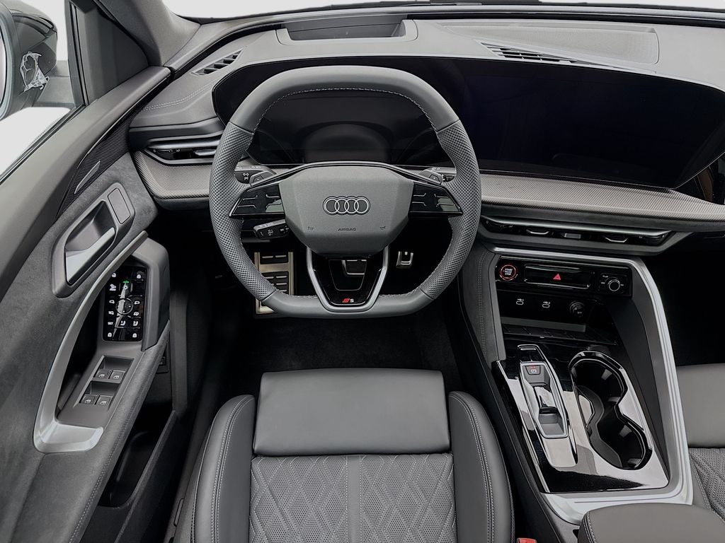 Thumbnail: 2025 Audi SQ5 - 10