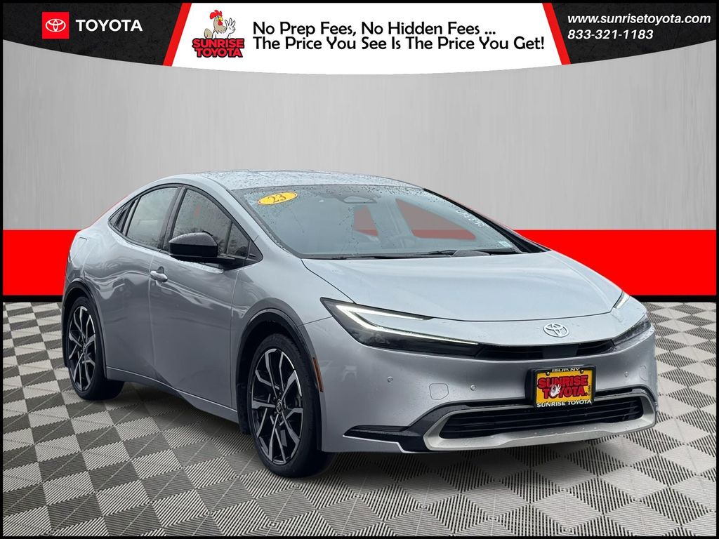 2023 Toyota Prius Prime XSE's photo