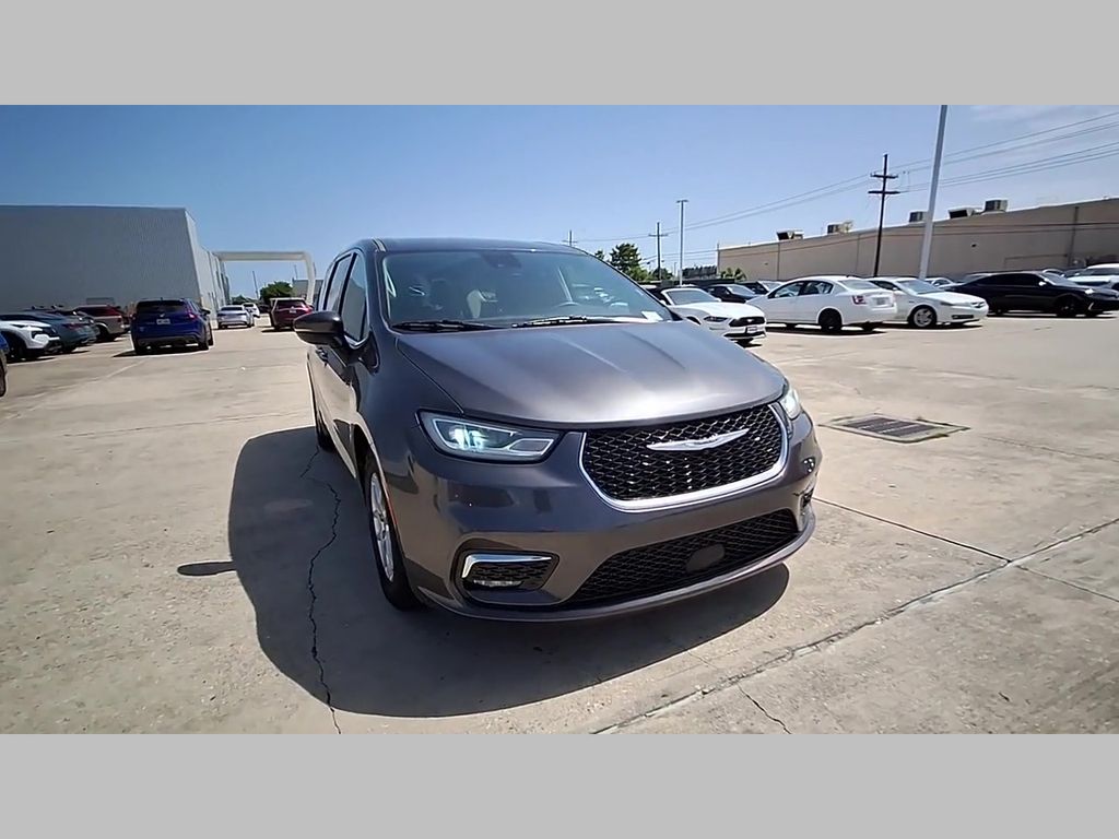 Certified Used 2023 Gray Chrysler Touring L image 34