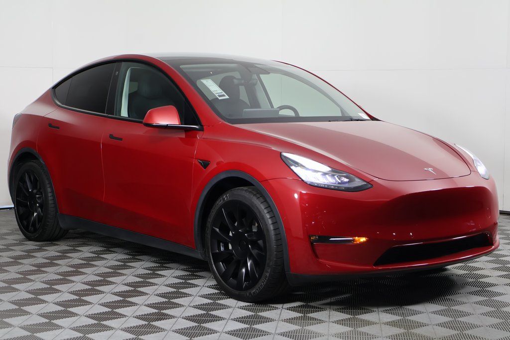 Thumbnail: 2022 Tesla Model Y - 3