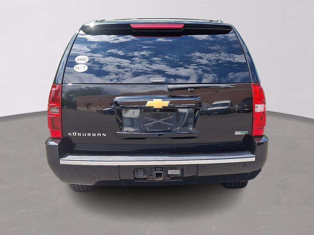 Thumbnail: 2012 Chevrolet Suburban - 5