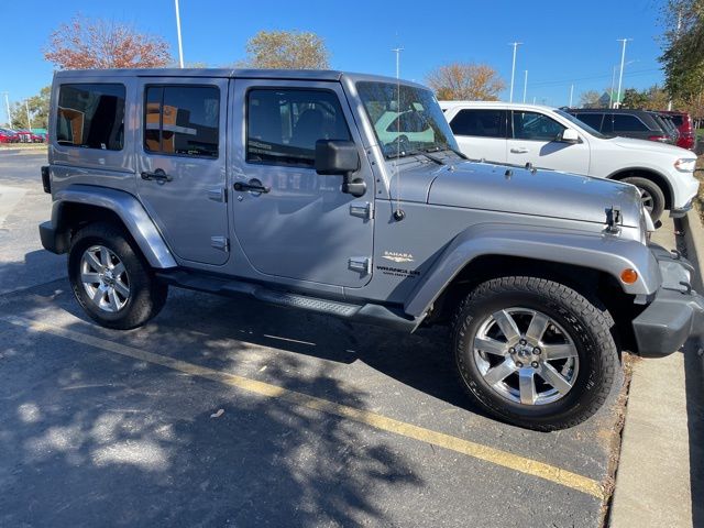 2013 Jeep Wrangler Unlimited Sahara 2