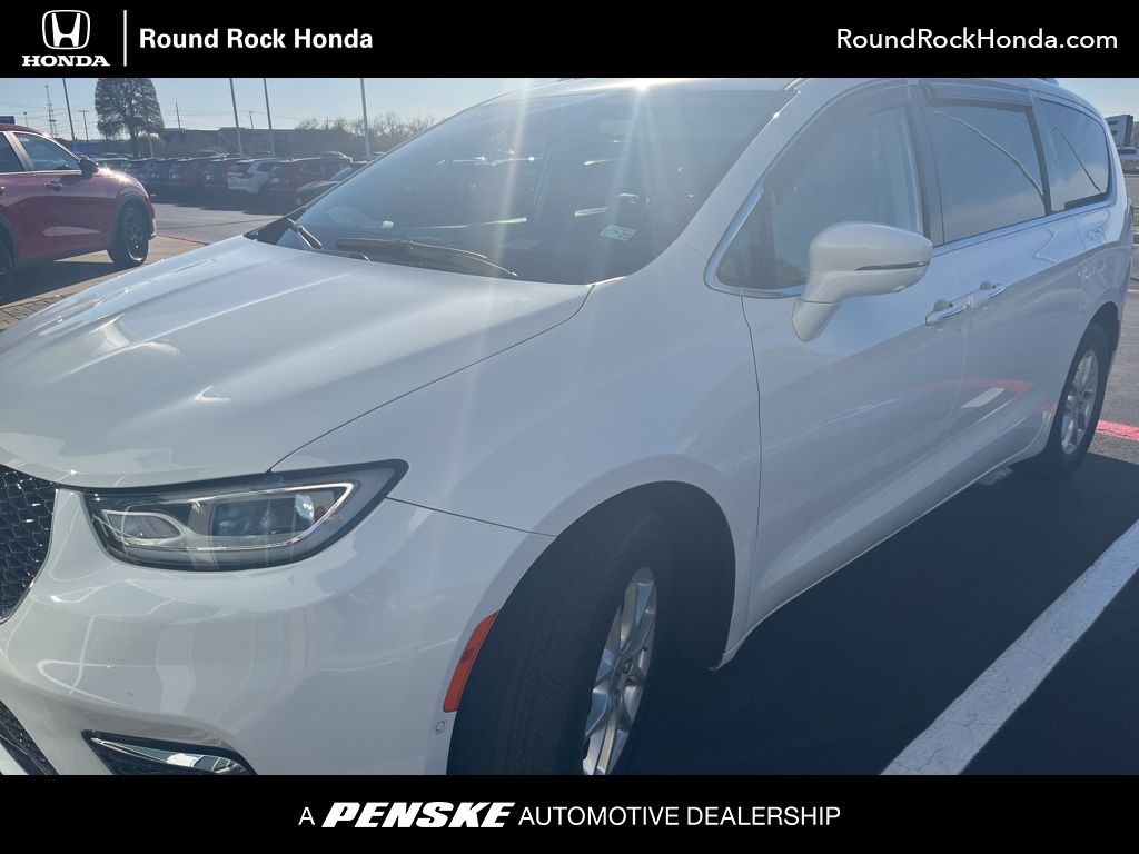 2021 Chrysler Pacifica Touring L -
                Round Rock, TX