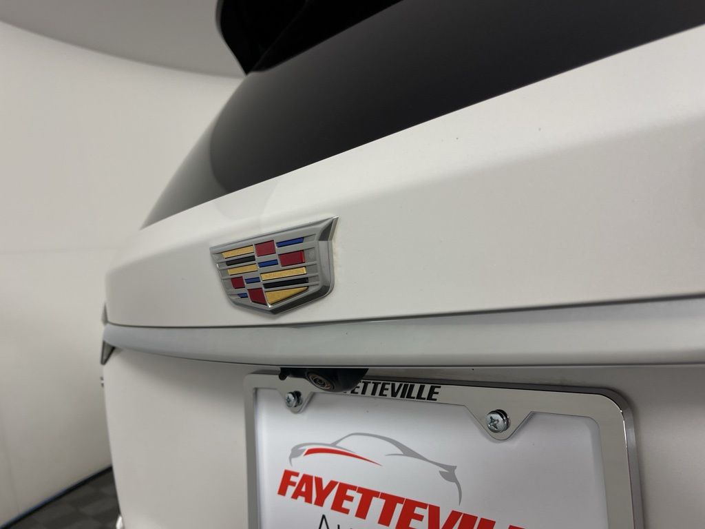 Thumbnail: 2025 Cadillac XT6 - 16