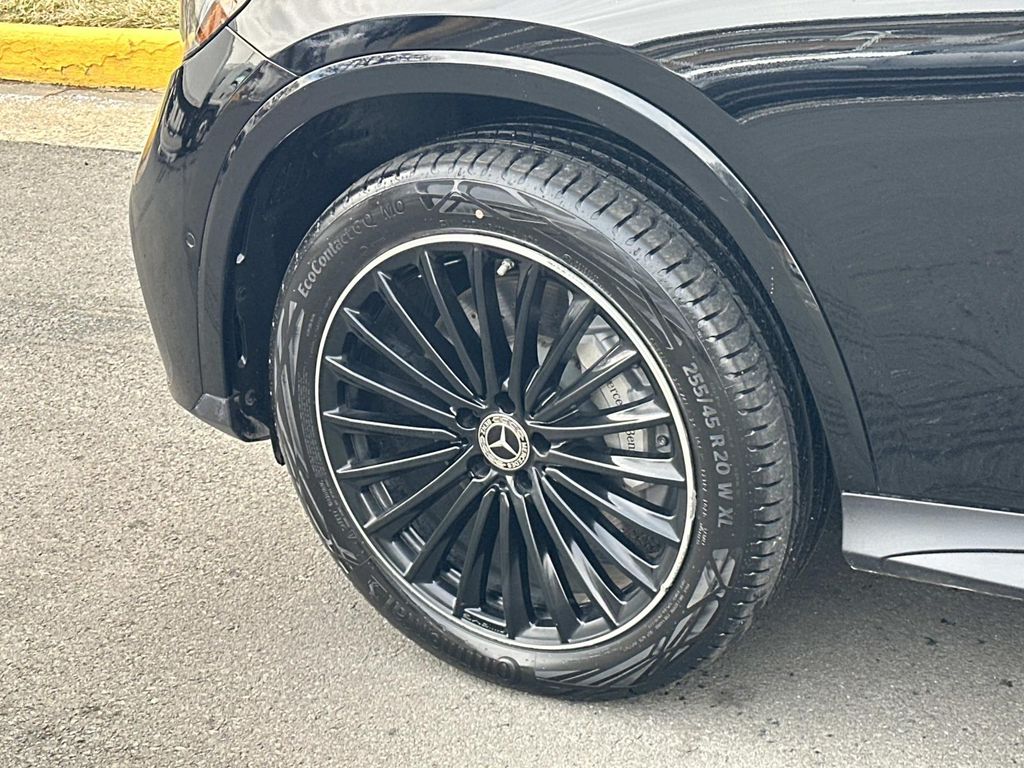 Thumbnail: 2025 Mercedes-Benz GLC - 15