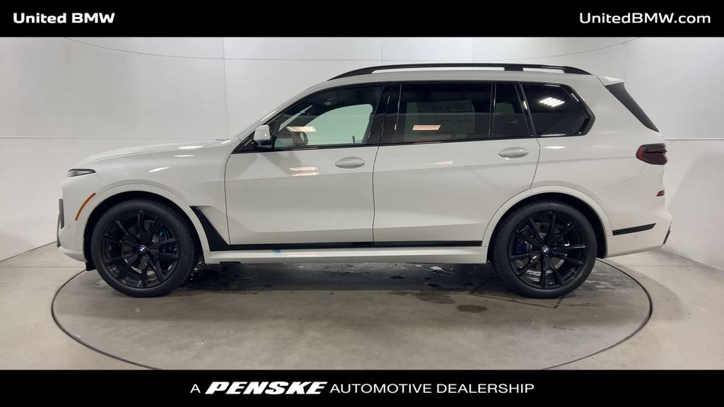 Thumbnail: 2026 BMW X7 - 5