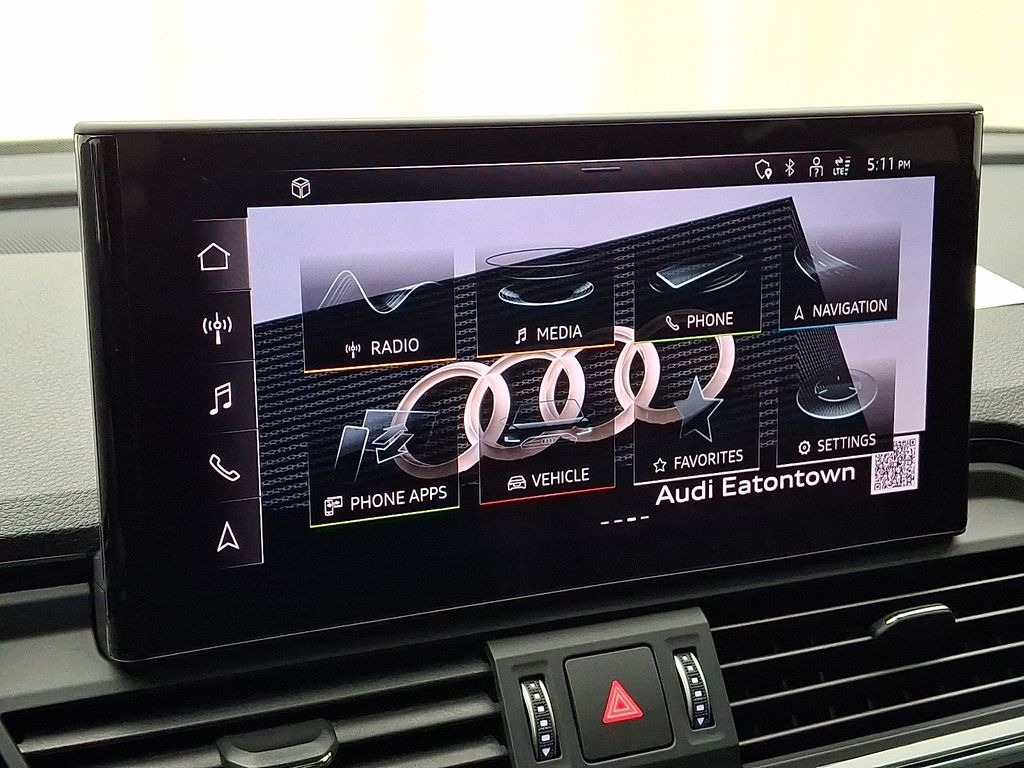 Thumbnail: 2023 Audi SQ5 - 17