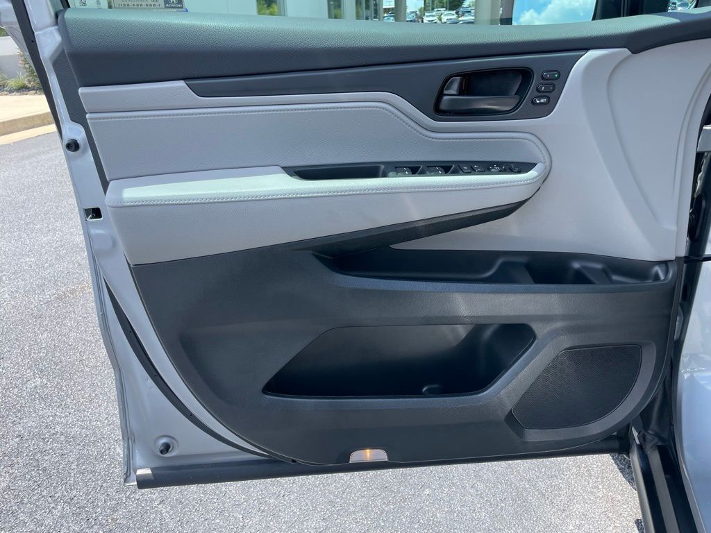 Thumbnail: 2024 Honda Odyssey - 24