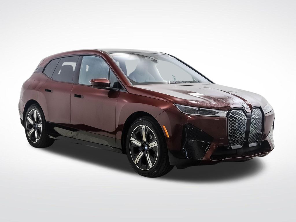 Thumbnail: 2023 BMW iX - 7