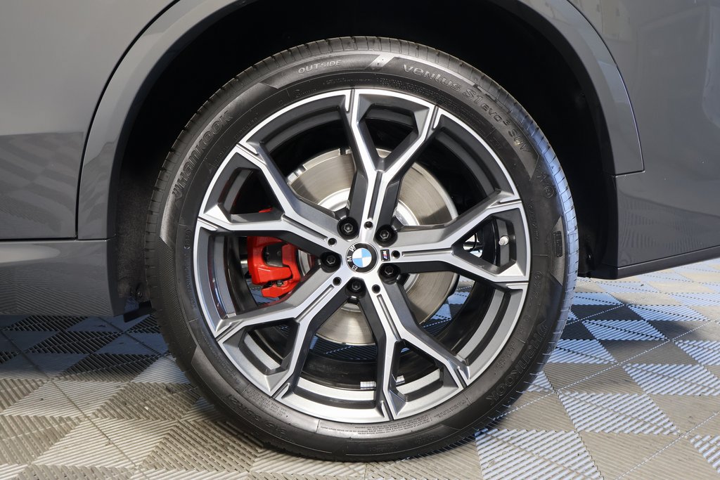Thumbnail: 2026 BMW X5 - 10