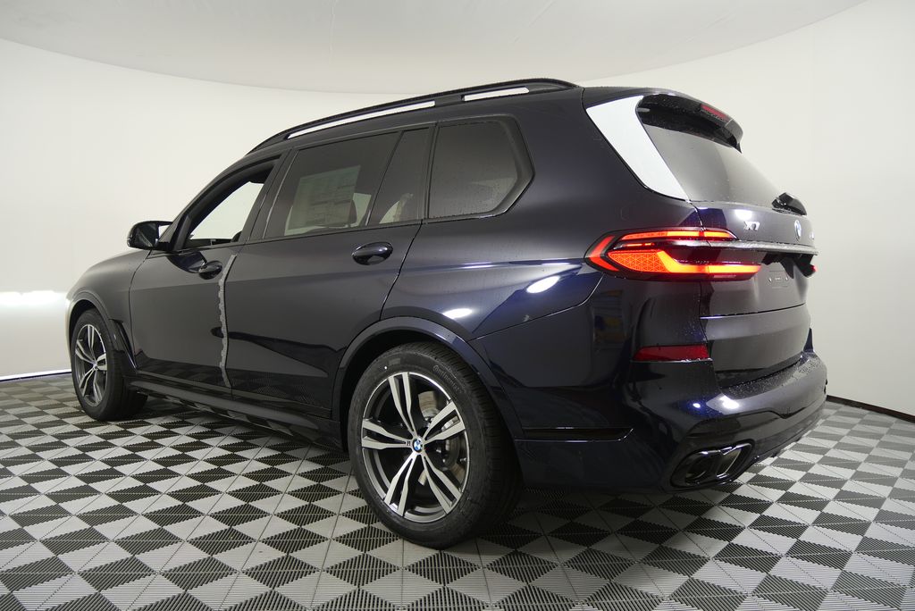 Thumbnail: 2026 BMW X7 - 5