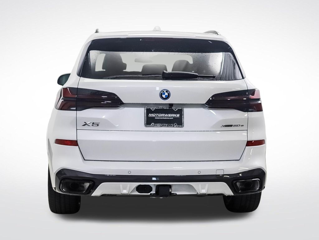 Thumbnail: 2026 BMW X5 - 4