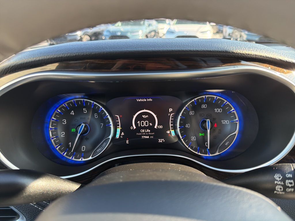 Thumbnail: 2021 Chrysler Pacifica - 31