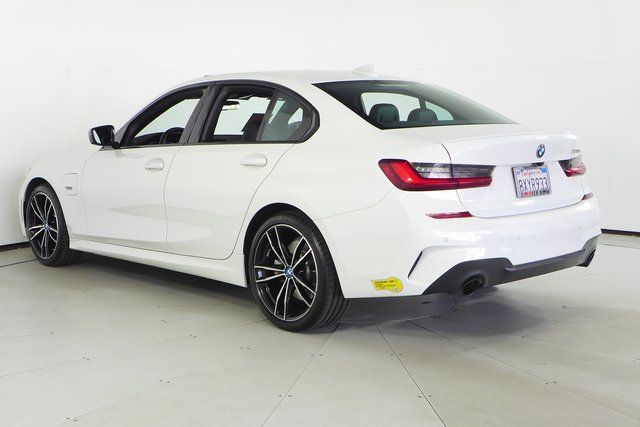 2022 BMW 3 Series 330e iPerformance 9