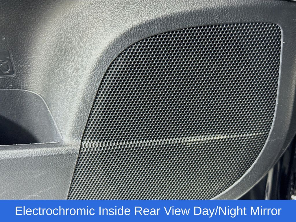 Used Car 2013 Toyota Highlander  Se For Sale Under $15,000 In Austin, Texas