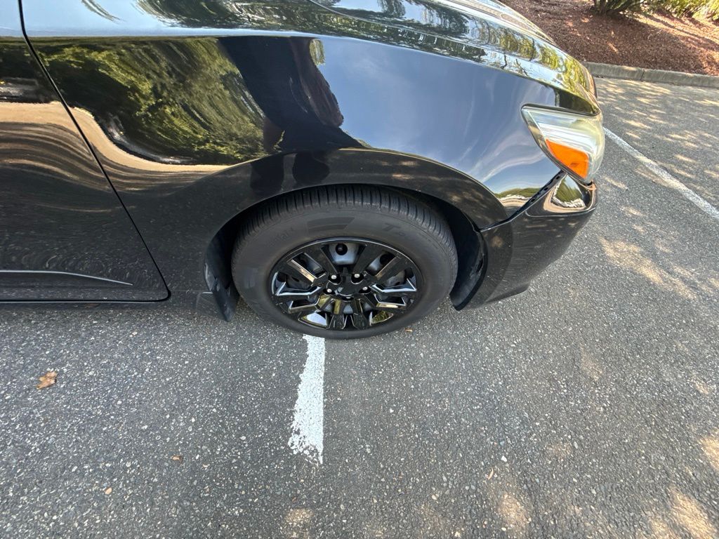 Used 2017 Black Nissan 2.5 S image 12
