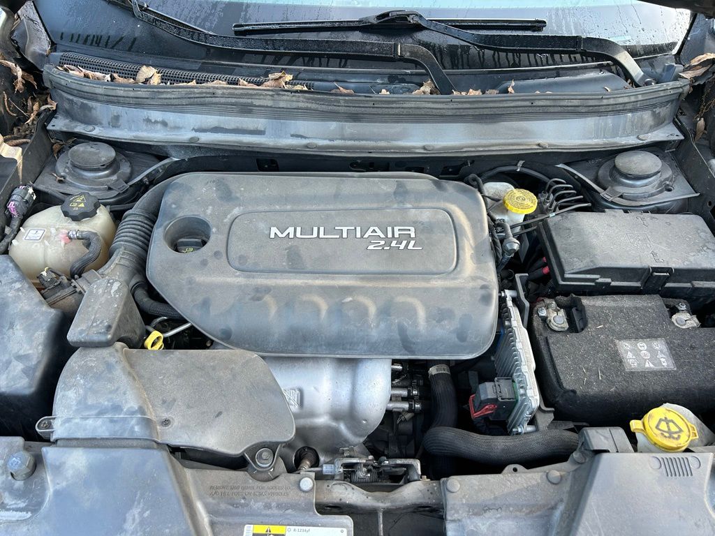 Thumbnail: 2018 Jeep Cherokee - 11