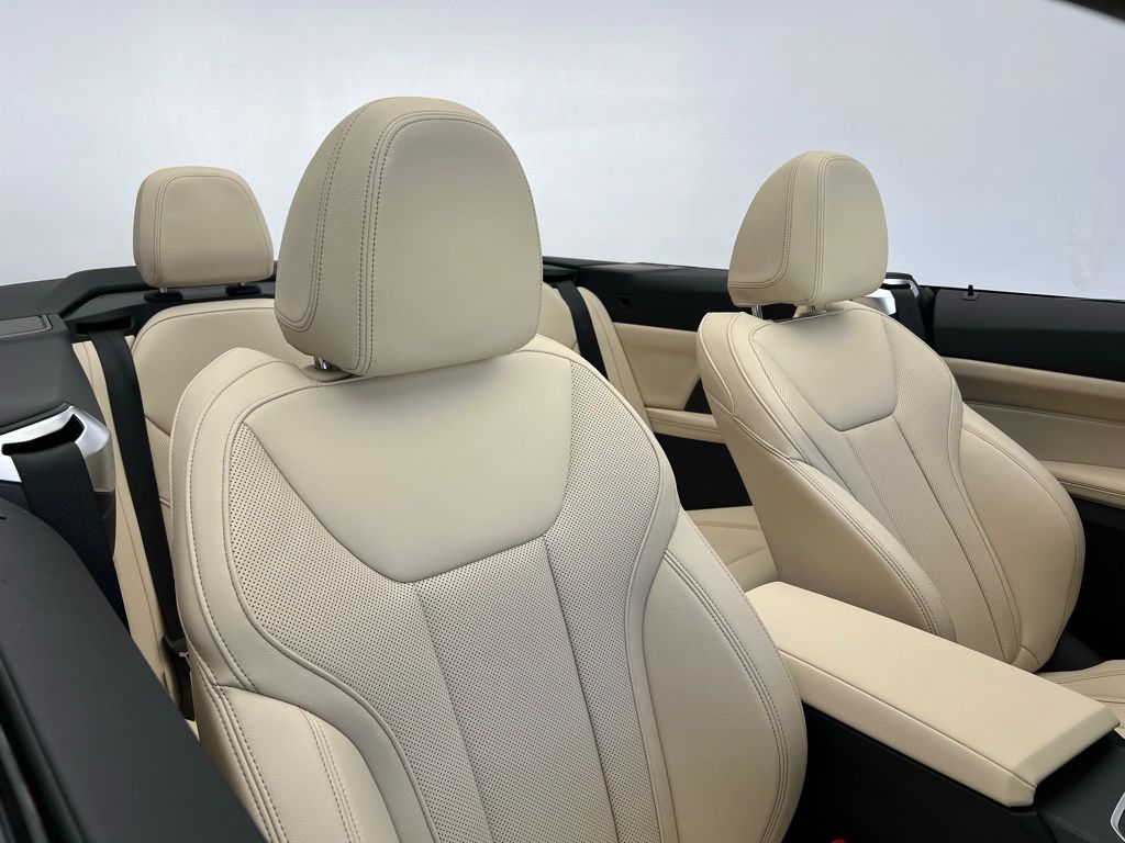 Thumbnail: 2026 BMW 4 Series - 12