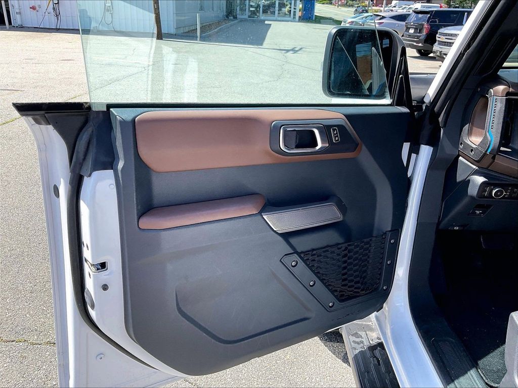 2023 Ford Bronco — photo 9